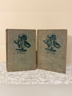 Dana Girls Mystery Books Carolyn Keene 1944 1952 Green Tweed Hardcover 13 & 14